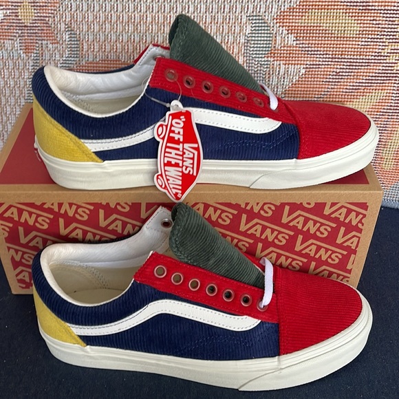 Vans WMNS Old Skool
(Mixed Corduroy)Mitingigr
VN0A5KRF94M
Sneakers - Picture 2 of 16